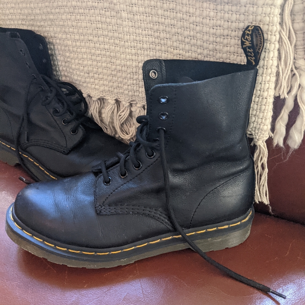 Size 9, Supple Leather Doc Martens